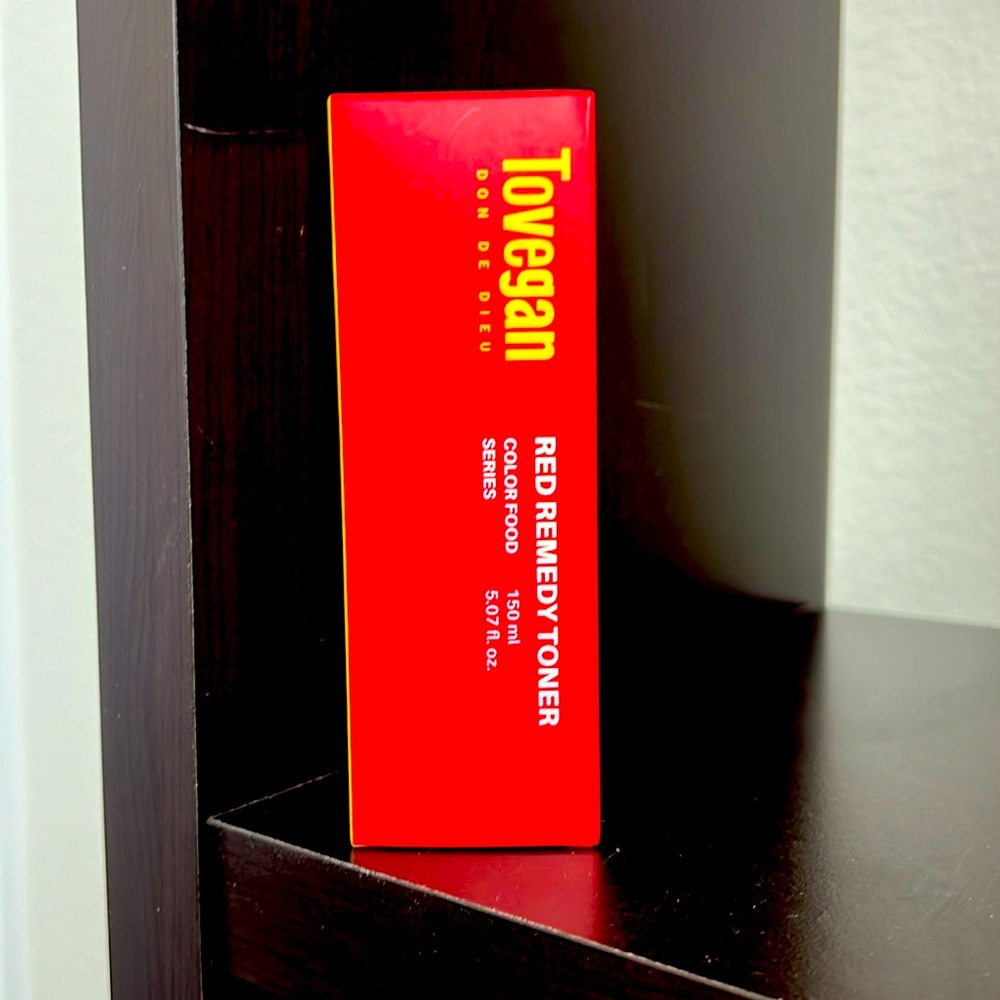 Tovegan Red Remedy Toner BNIB